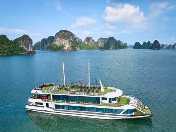 Halong Heritage Luxury Day Cruise from Hanoi